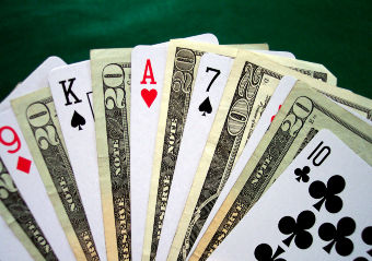 Live sports gambling markets: pocket aces